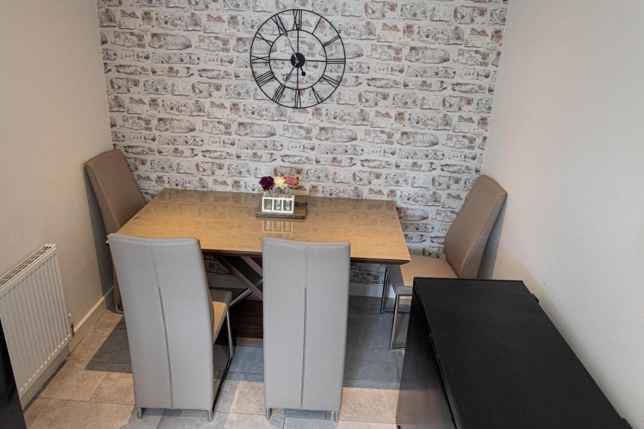 Private Room In A New Build Heanor Exteriör bild