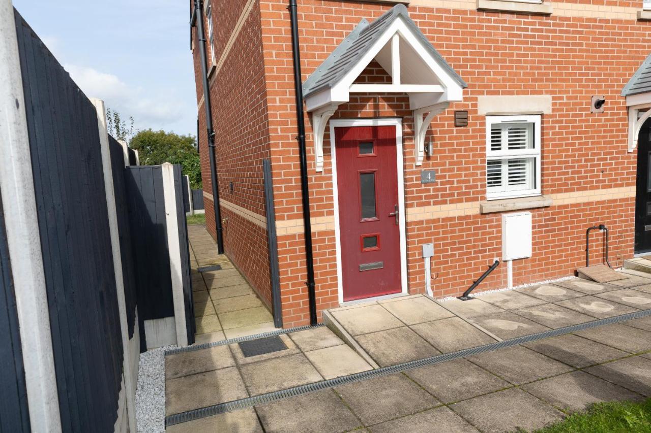 Private Room In A New Build Heanor Exteriör bild