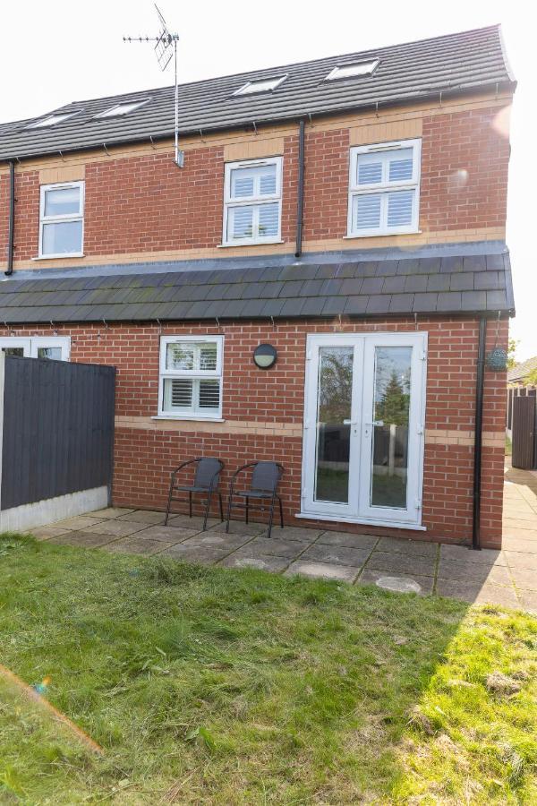 Private Room In A New Build Heanor Exteriör bild